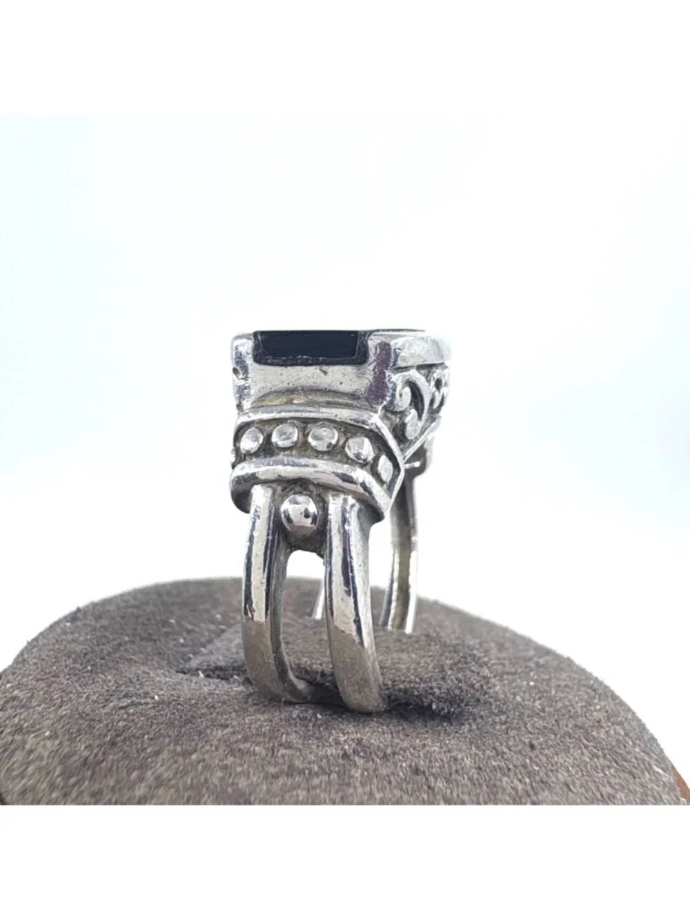 Black Onyx Scroll Beaded Shoulders Ring Sterling Silver 925 Size 5.5